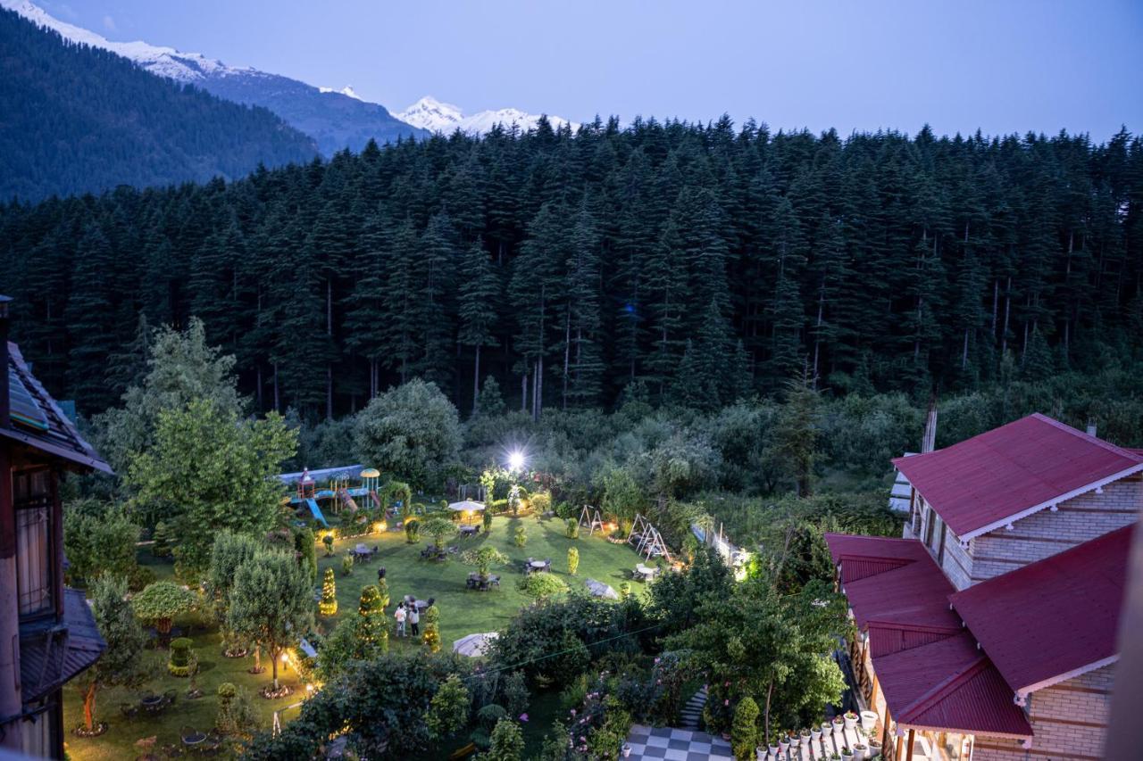 Hotel The Conifer Manāli Esterno foto
